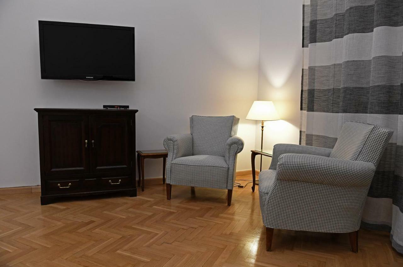 Apartament Na Dlugiej วอร์ซอ ภายนอก รูปภาพ