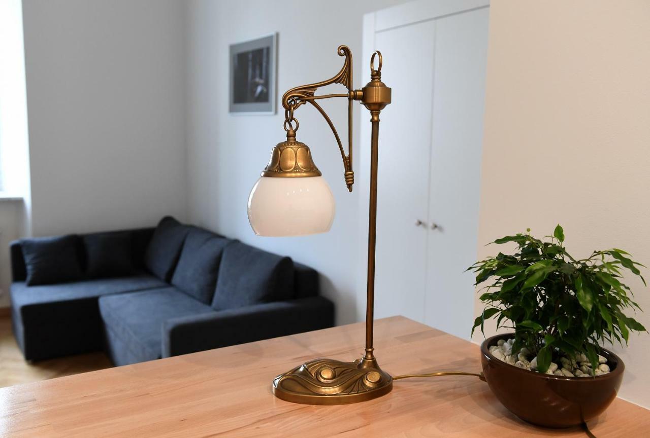 Apartament Na Dlugiej วอร์ซอ ภายนอก รูปภาพ
