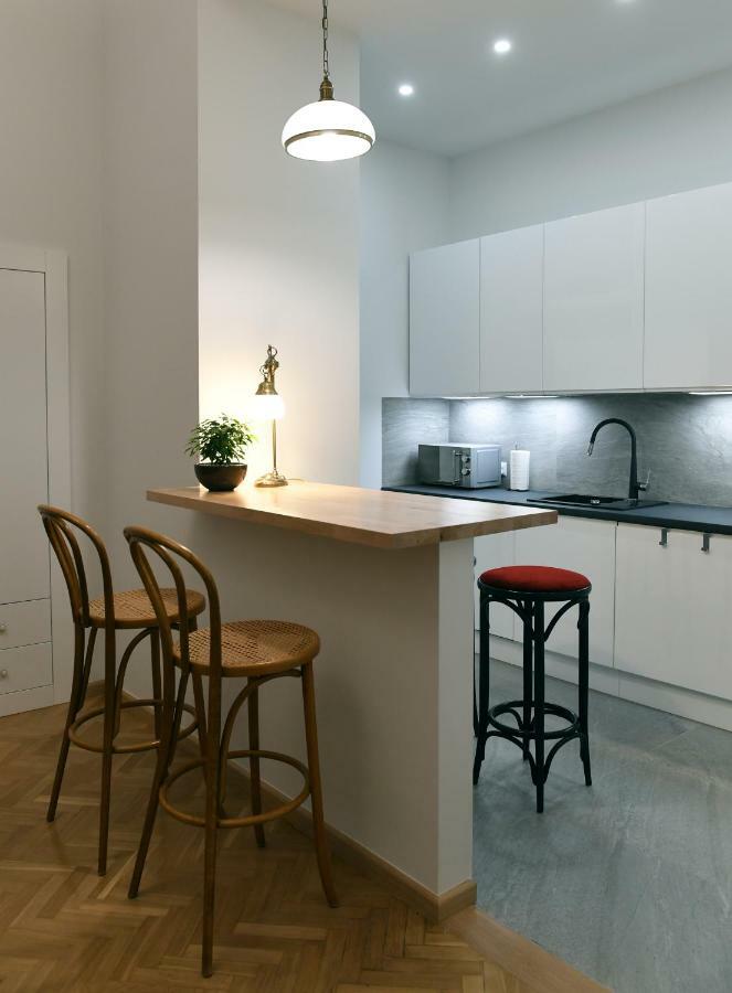 Apartament Na Dlugiej วอร์ซอ ภายนอก รูปภาพ