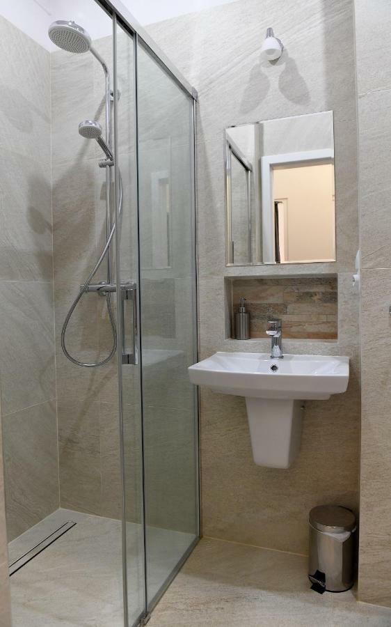 Apartament Na Dlugiej วอร์ซอ ภายนอก รูปภาพ