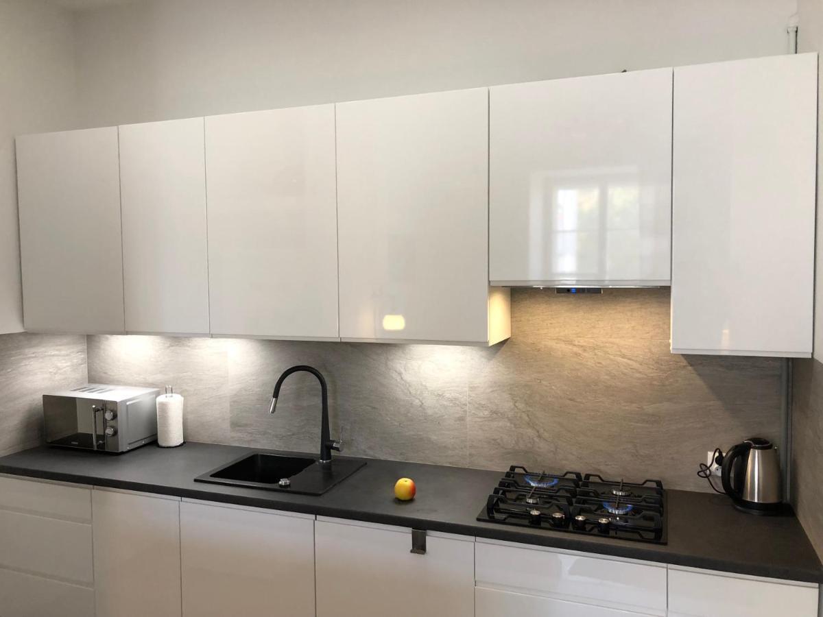 Apartament Na Dlugiej วอร์ซอ ภายนอก รูปภาพ